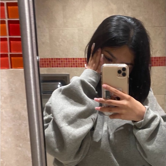 Meet your Posher, Esmeralda - Picture 1 of 1